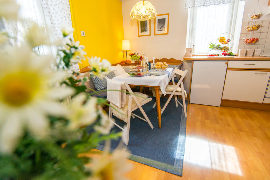 Haus Emma Appartement Bad Gastein Kamer foto