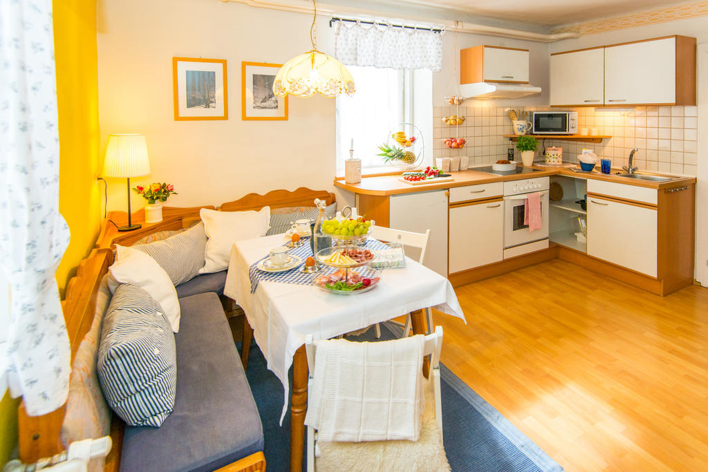 Haus Emma Appartement Bad Gastein Kamer foto