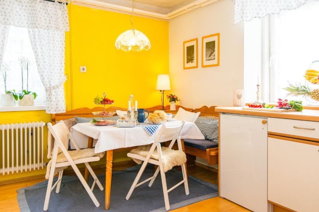 Haus Emma Appartement Bad Gastein Kamer foto