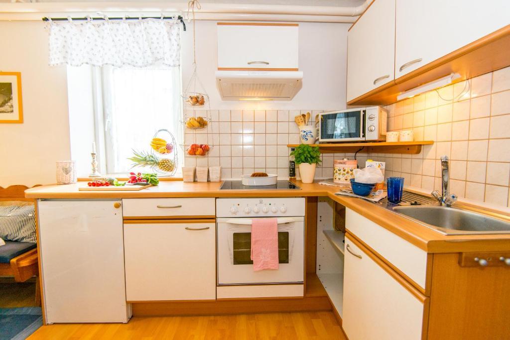 Haus Emma Appartement Bad Gastein Kamer foto